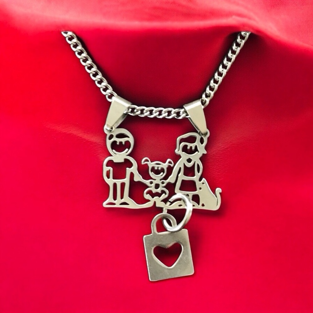🆕 Family of Four Pendant Necklaces Stainless Steel